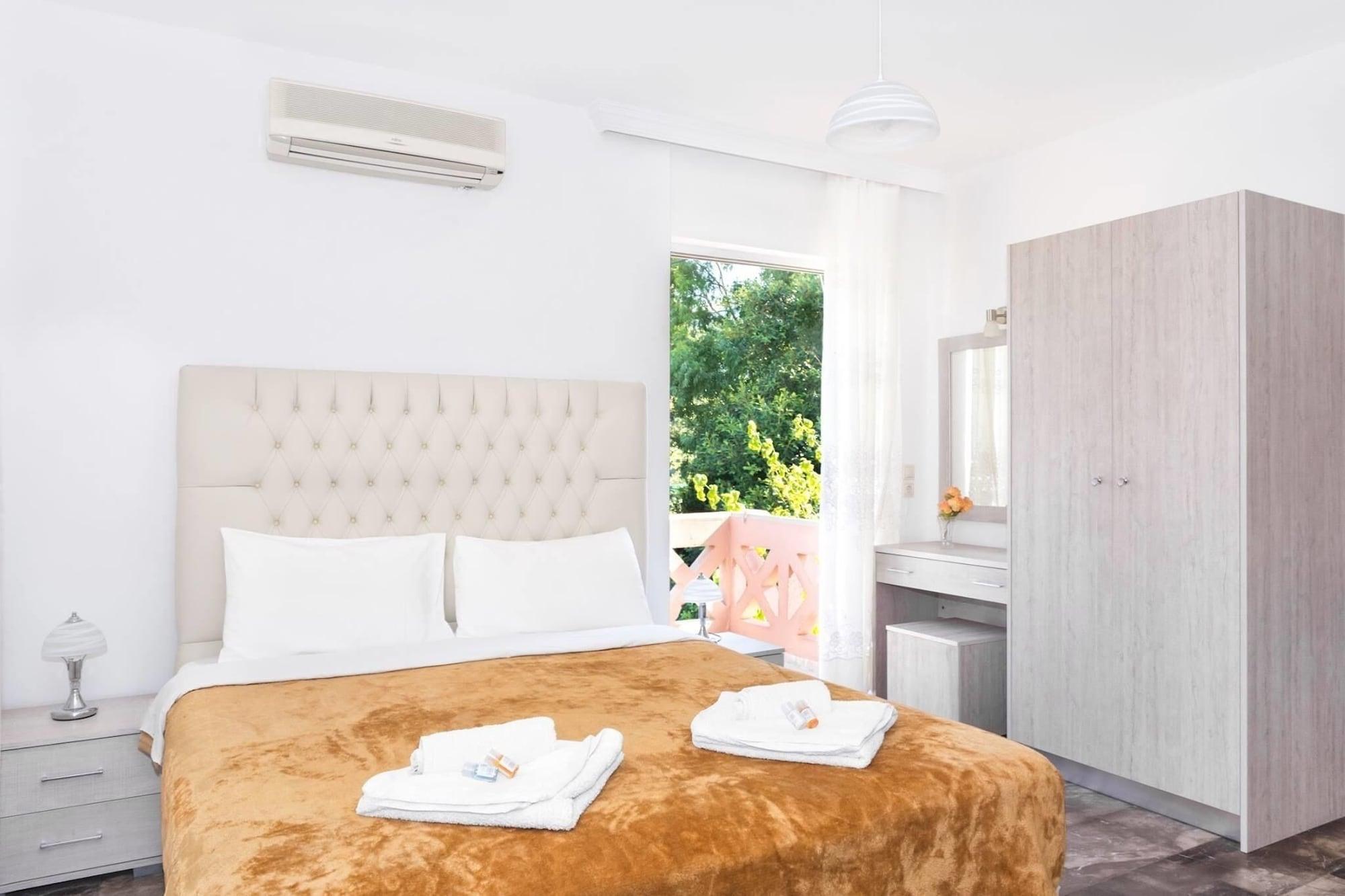 Labyrinth Hotel Georgioupoli Exterior photo