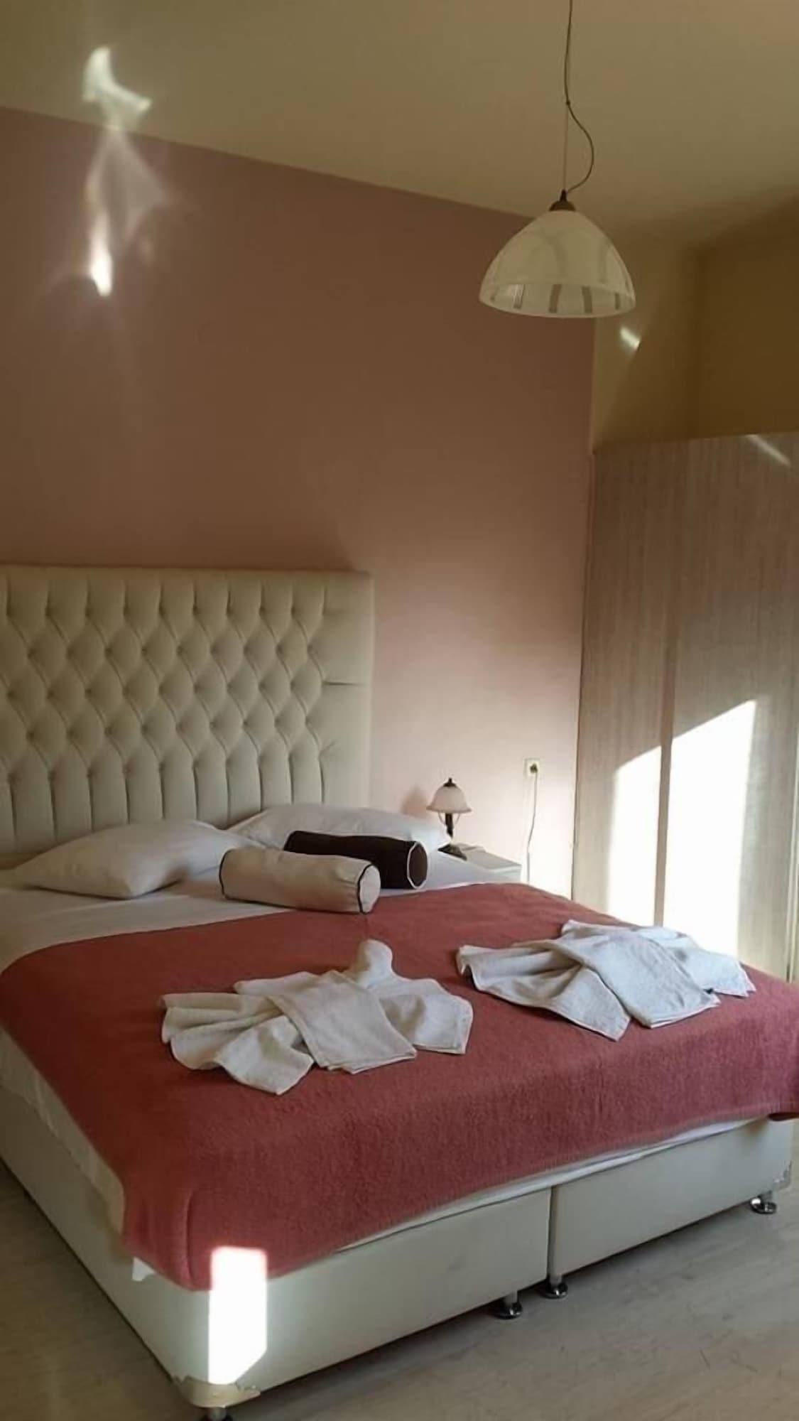Labyrinth Hotel Georgioupoli Exterior photo