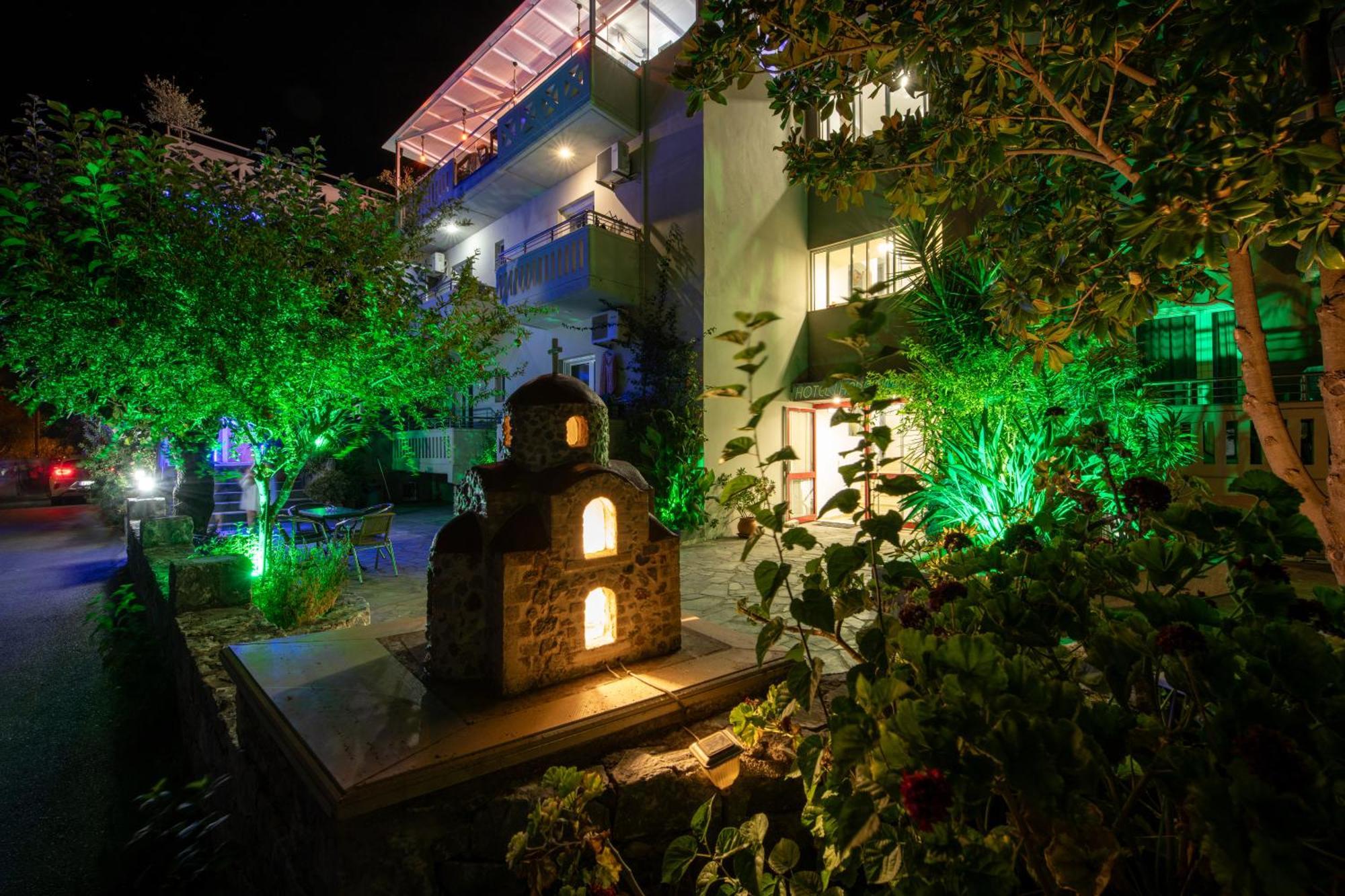 Labyrinth Hotel Georgioupoli Exterior photo