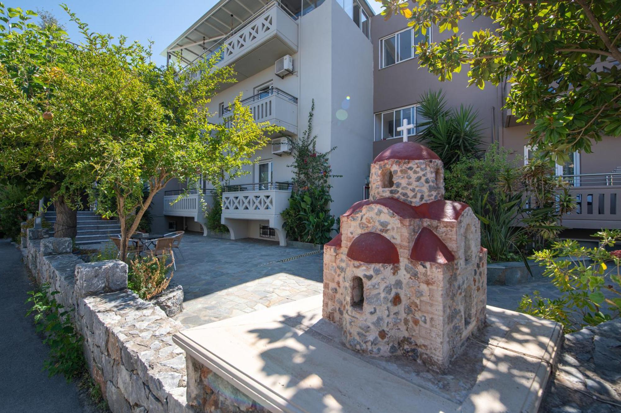 Labyrinth Hotel Georgioupoli Exterior photo