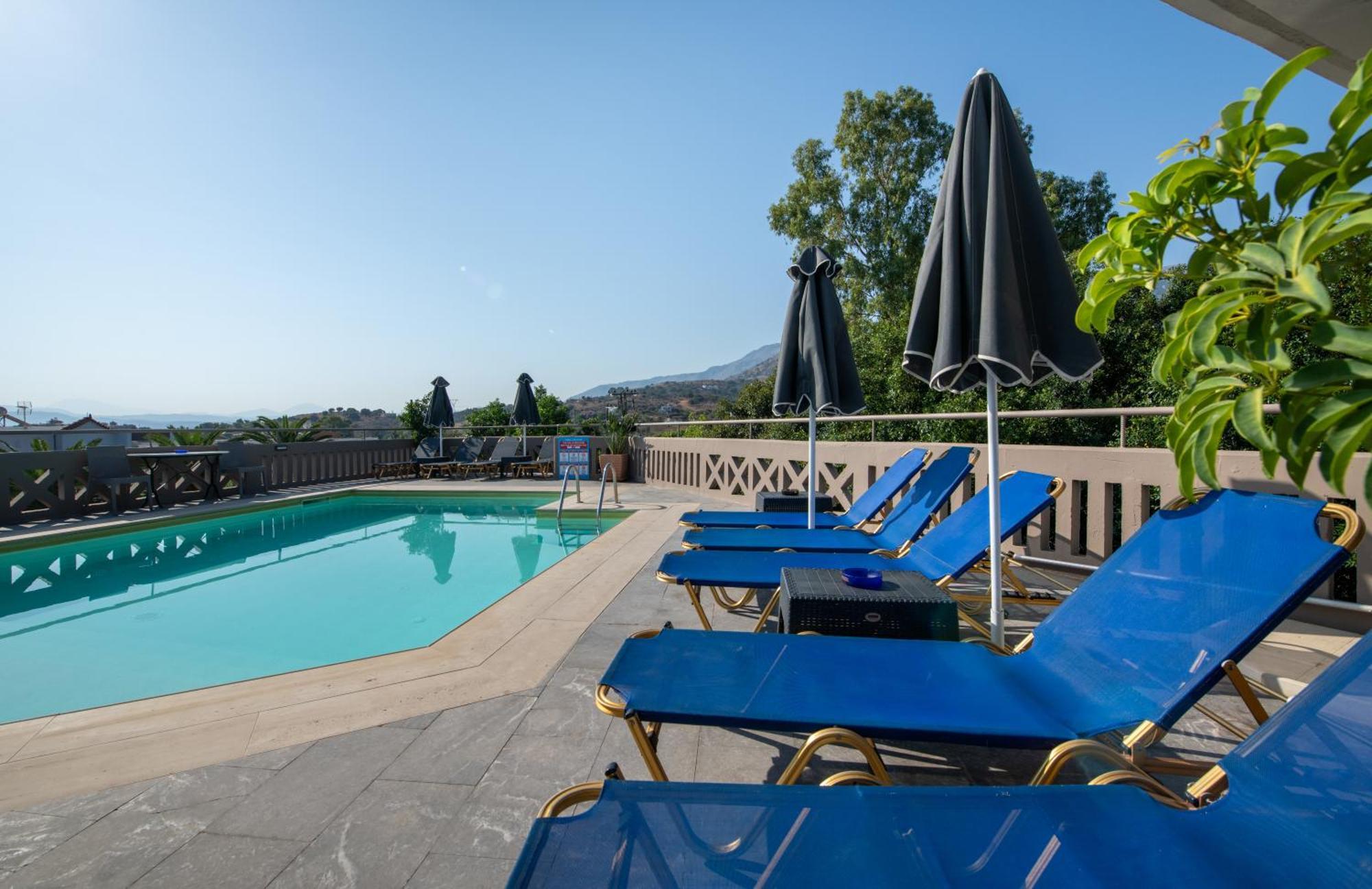 Labyrinth Hotel Georgioupoli Exterior photo
