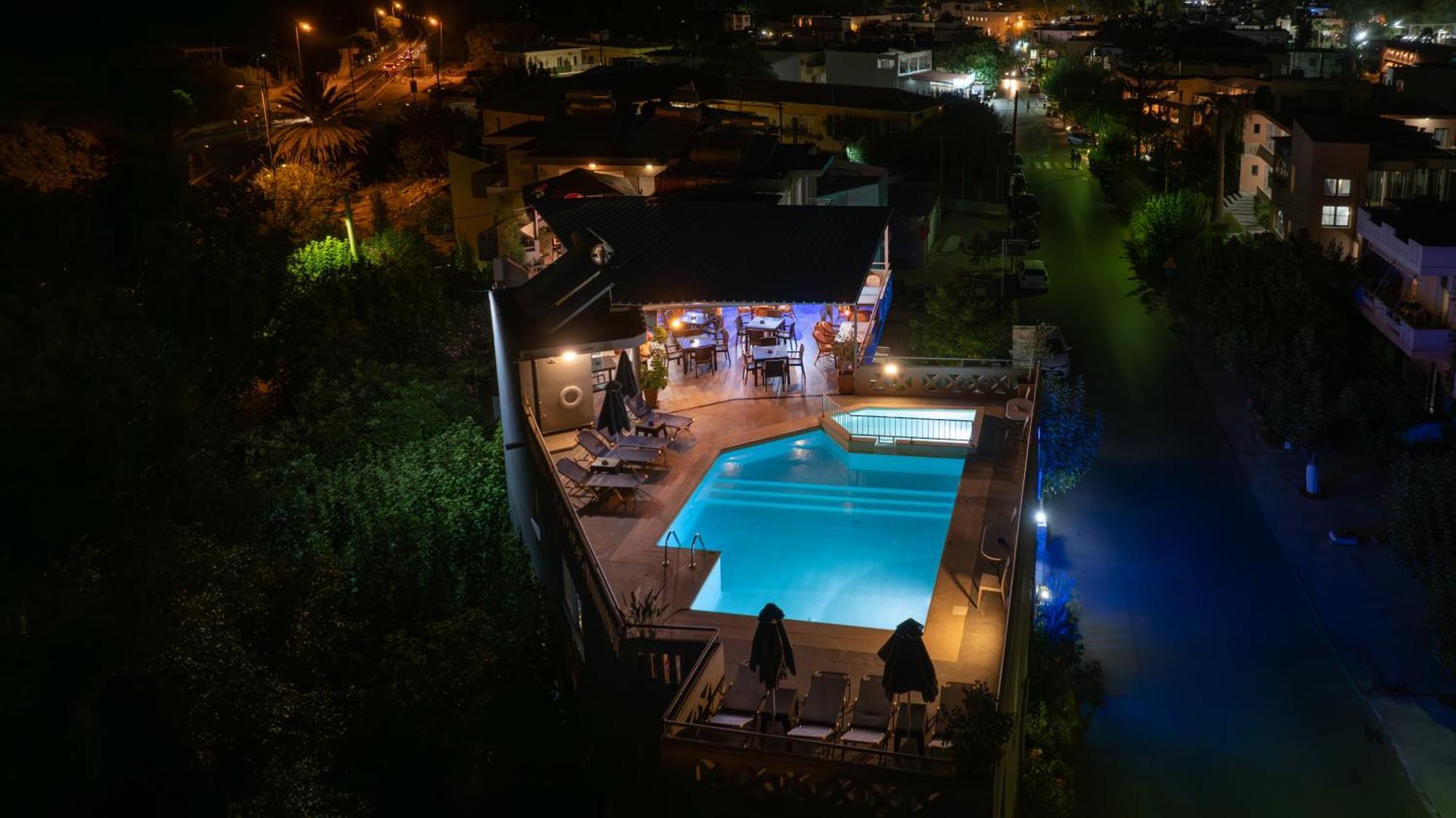Labyrinth Hotel Georgioupoli Exterior photo