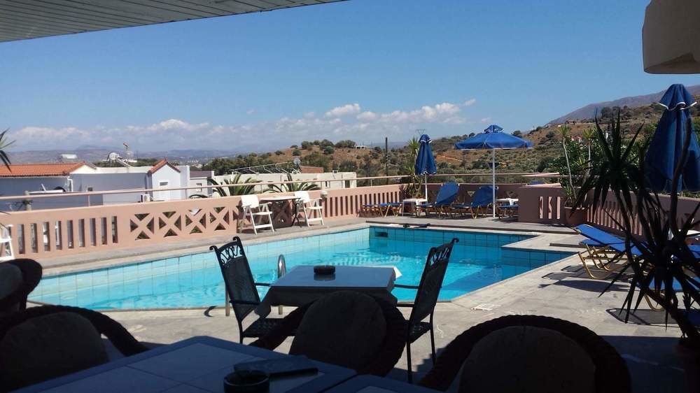 Labyrinth Hotel Georgioupoli Exterior photo